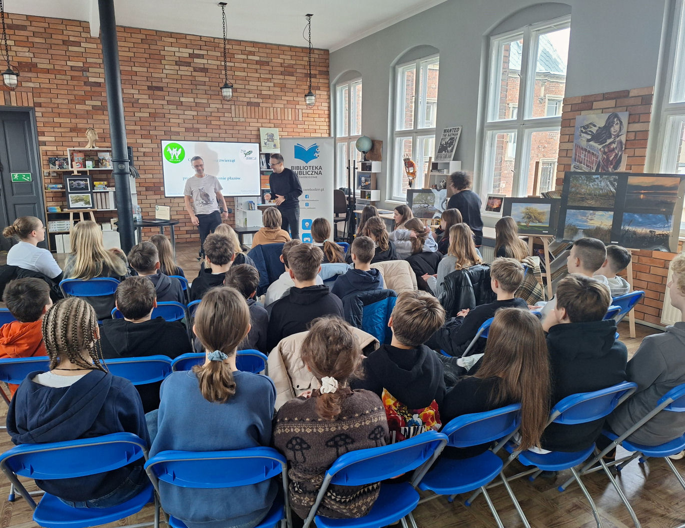 prezentacja lekcja zajęcia edukacja o dokarmianiu ptaków zimą czy dokarmiać i o ochronie płazów o problemach płazó