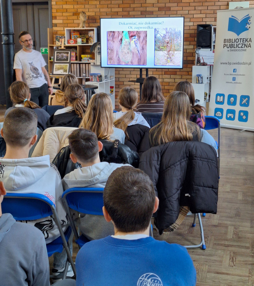 prezentacja lekcja zajęcia edukacja o dokarmianiu ptaków zimą czy dokarmiać i o ochronie płazów o problemach płazó